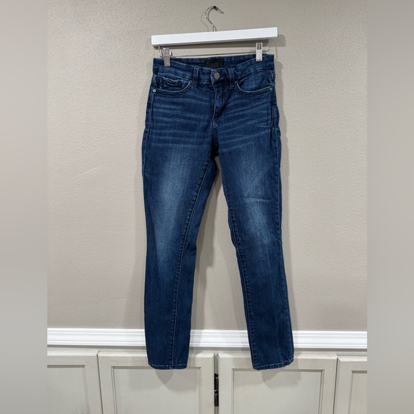 Buckle Black Fit No. 256 Boyfriend Skinny Jean - Picture 7 of 10